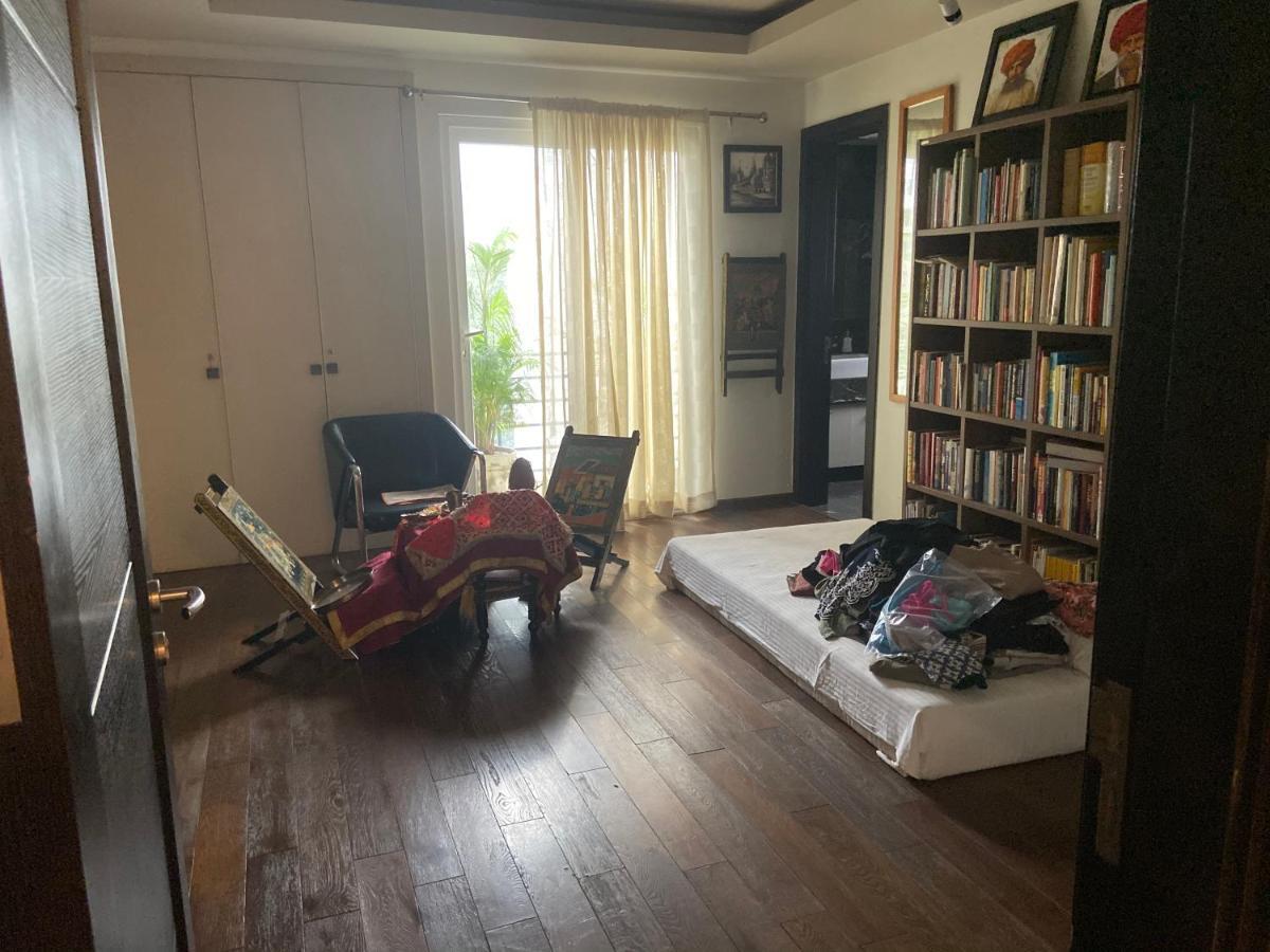 Bed and Breakfast Art House Vasant Vihar Neu-Delhi Exterior foto