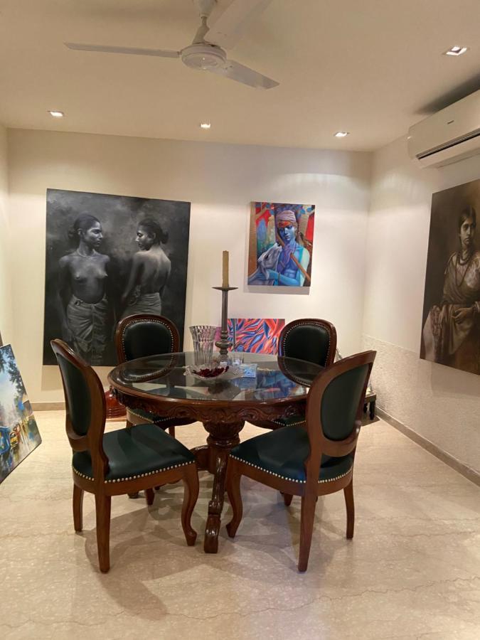 Bed and Breakfast Art House Vasant Vihar Neu-Delhi Exterior foto
