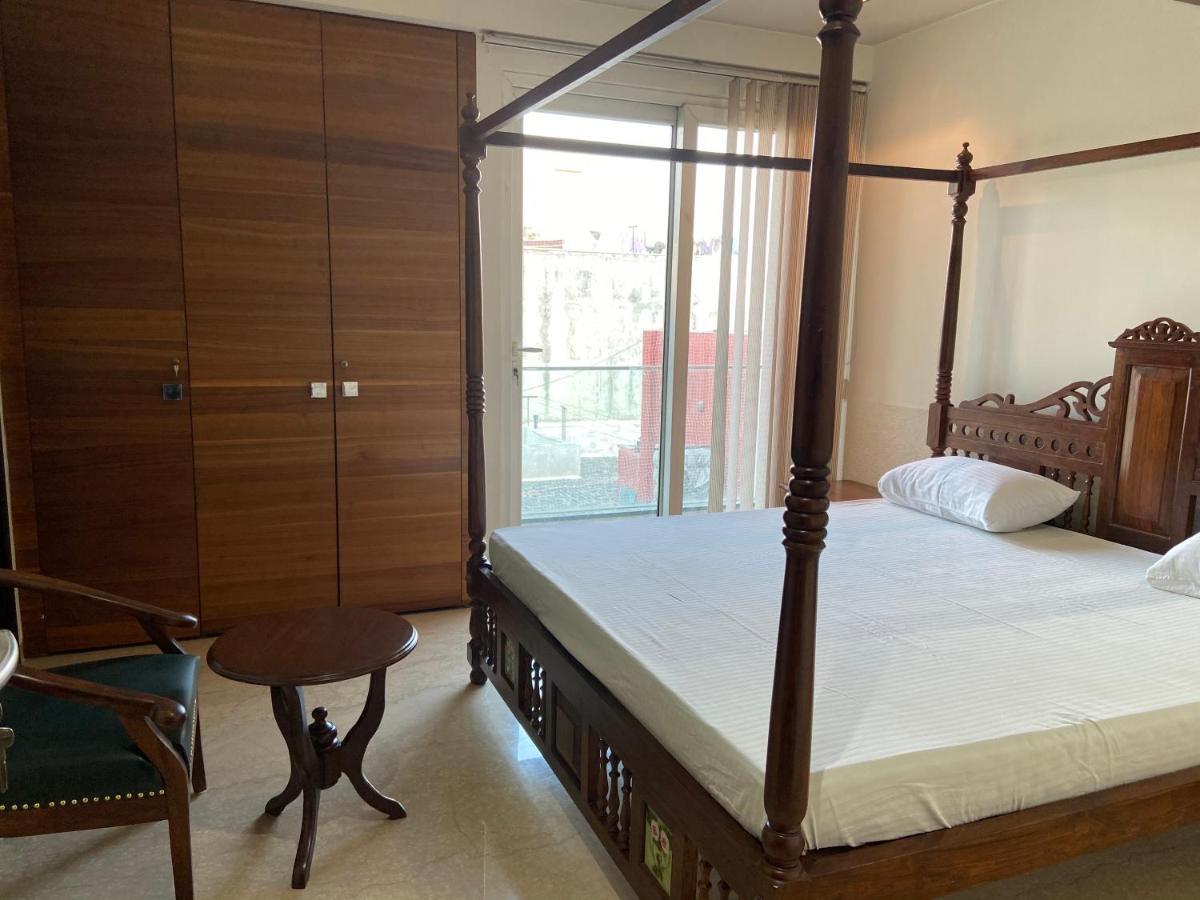 Bed and Breakfast Art House Vasant Vihar Neu-Delhi Exterior foto